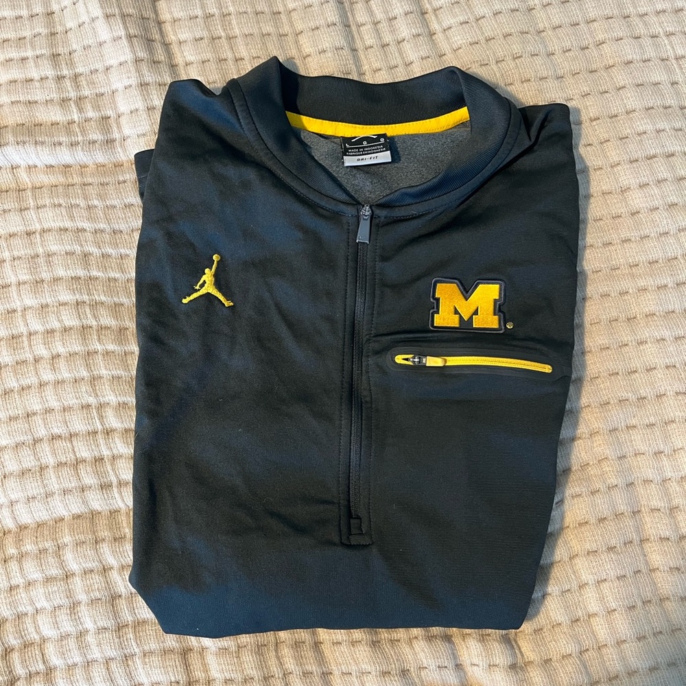 Michigan Wolverines 1/4 zip - size large